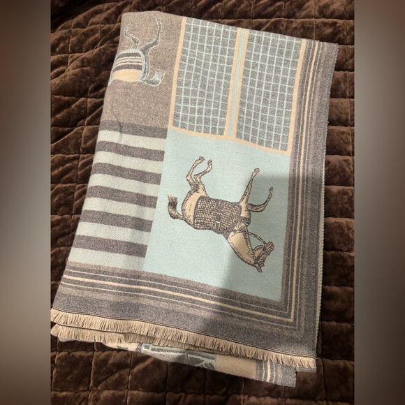 Pashmina Classic Equestrian Wrap Scarf Shawl - Picture 7 of 8